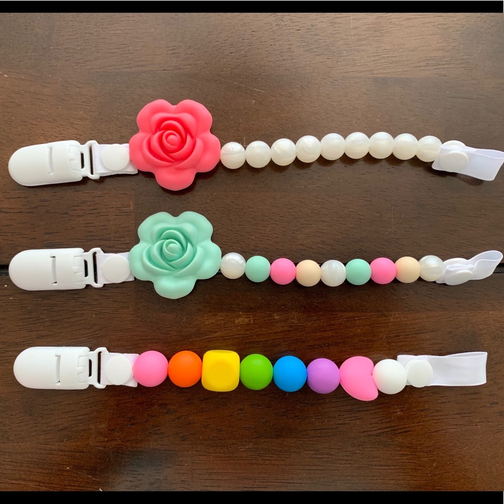Pacifier Clips